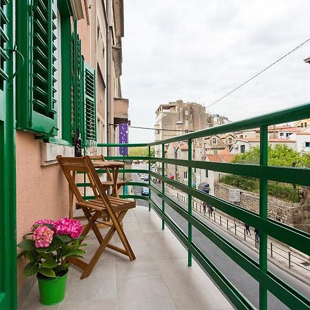 Central Pearl By Nono Ban Rooms Split Ngoại thất bức ảnh