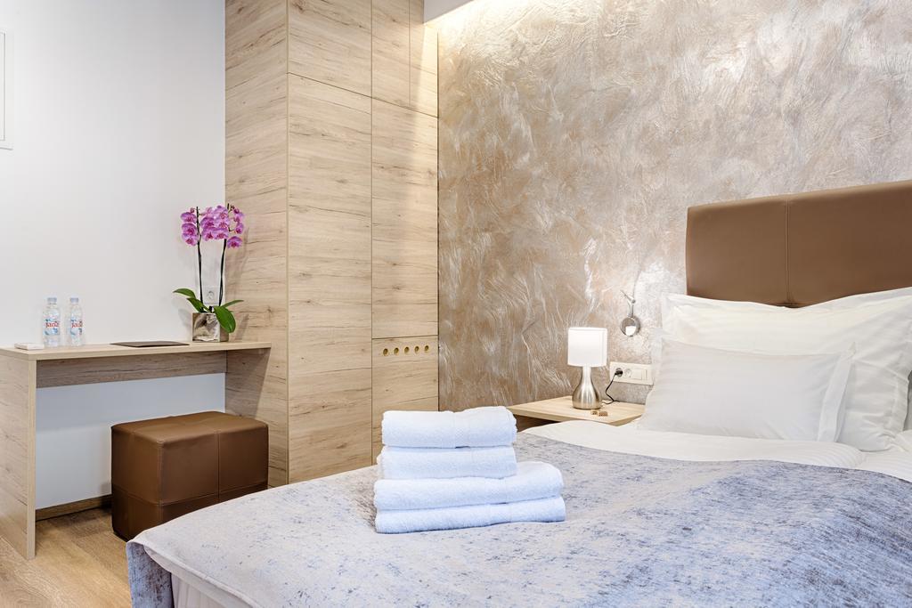 Central Pearl By Nono Ban Rooms Split Ngoại thất bức ảnh