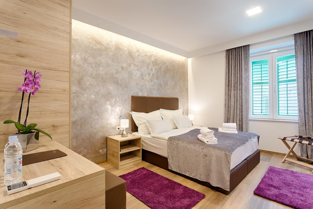 Central Pearl By Nono Ban Rooms Split Ngoại thất bức ảnh