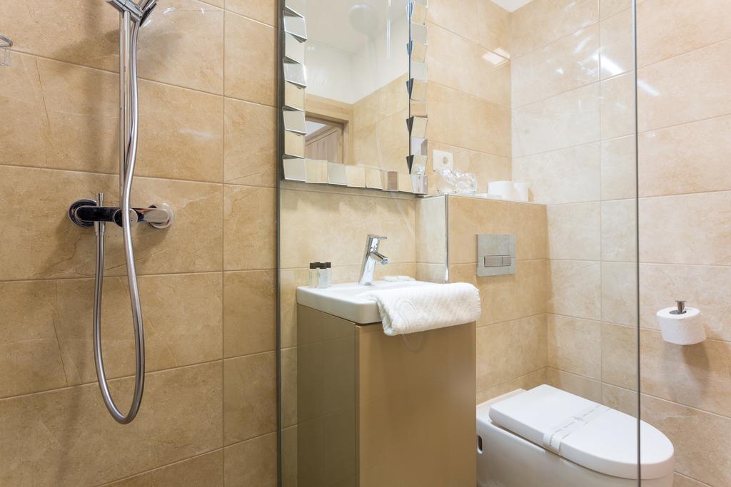 Central Pearl By Nono Ban Rooms Split Ngoại thất bức ảnh