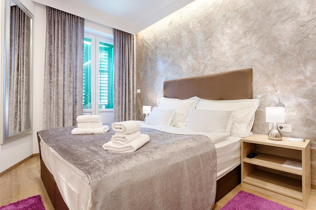 Central Pearl By Nono Ban Rooms Split Ngoại thất bức ảnh