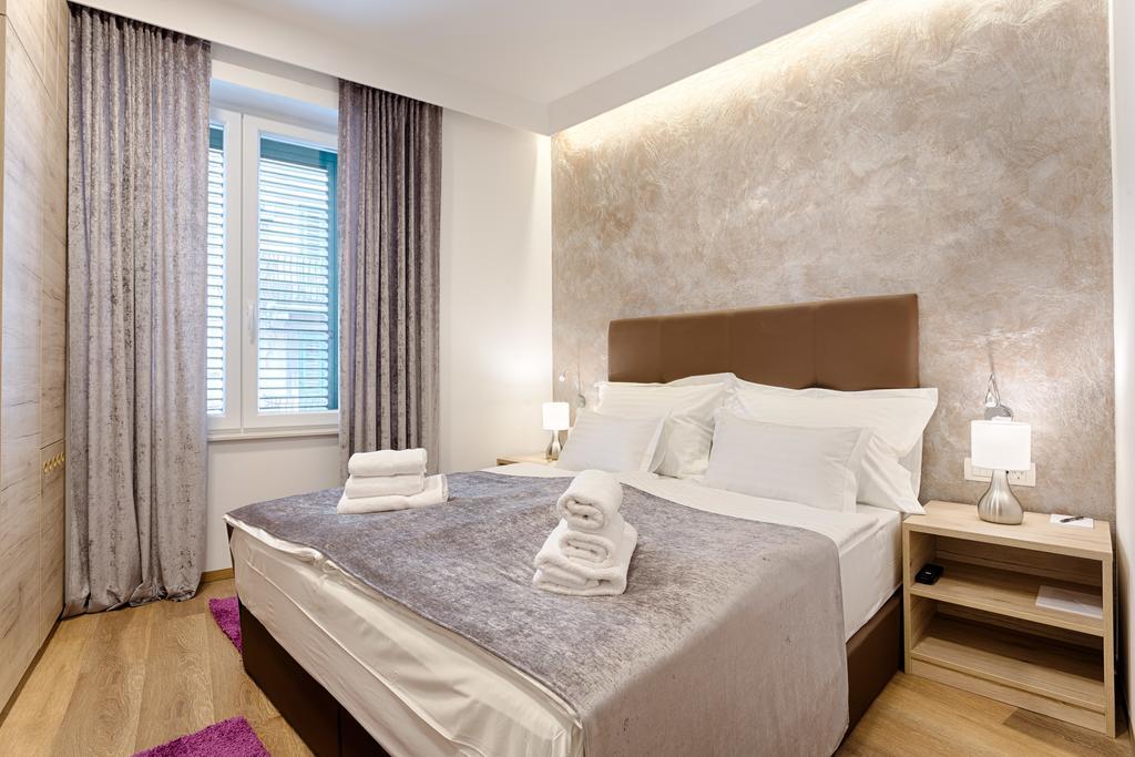 Central Pearl By Nono Ban Rooms Split Ngoại thất bức ảnh