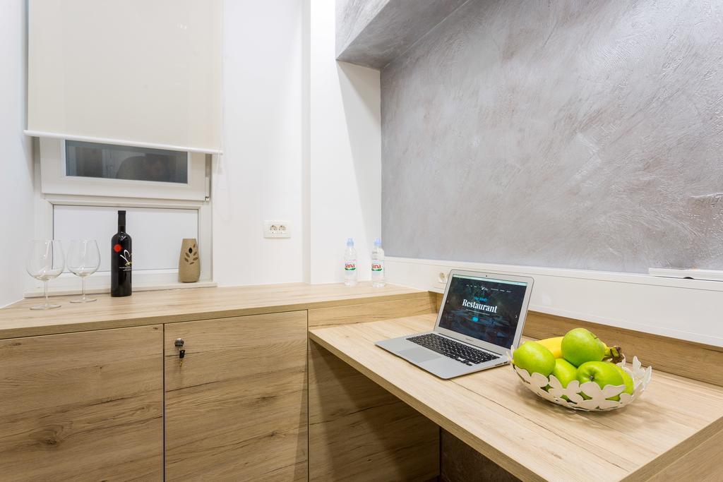 Central Pearl By Nono Ban Rooms Split Ngoại thất bức ảnh