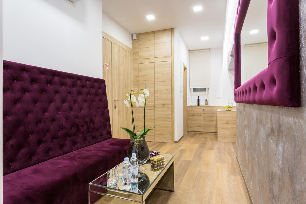 Central Pearl By Nono Ban Rooms Split Ngoại thất bức ảnh